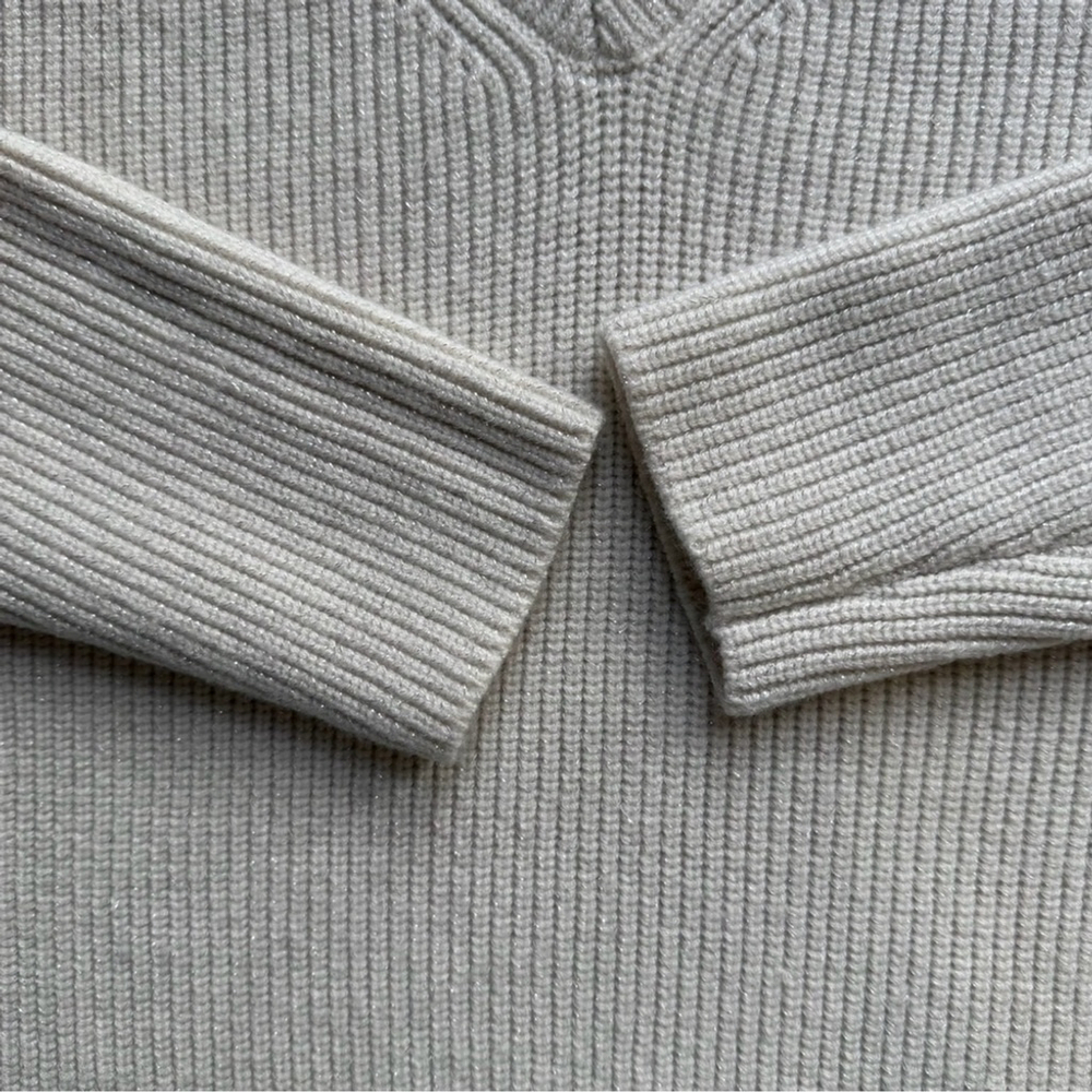 Hilary Radley V-Neck Cream & Silver Metallic Sweater Size M Shimmer Neutral - Picture 9 of 14